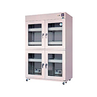 Laboratory dry drag storage cabinets